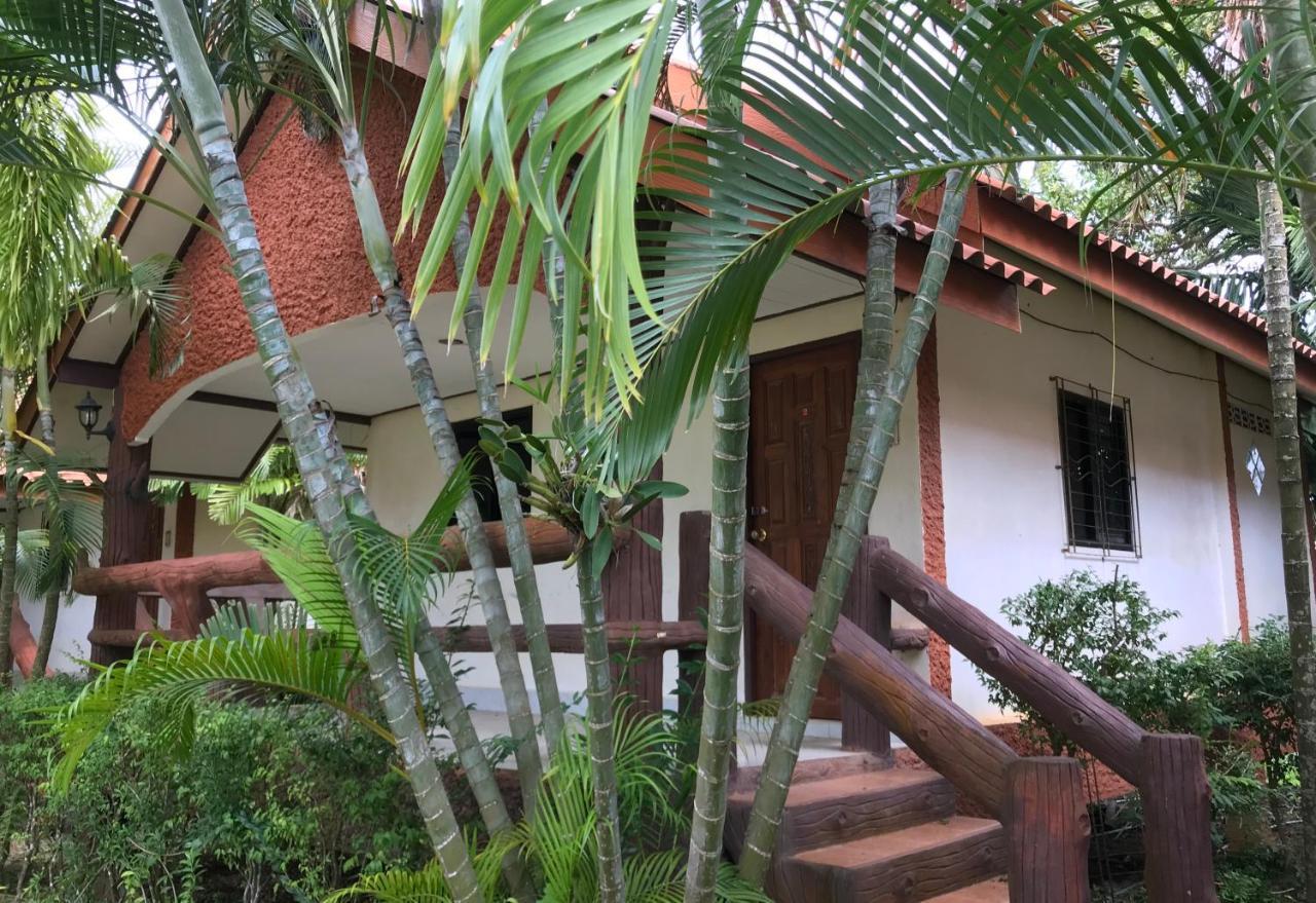 Lanta School Beach Resort Koh Lanta Exterior photo