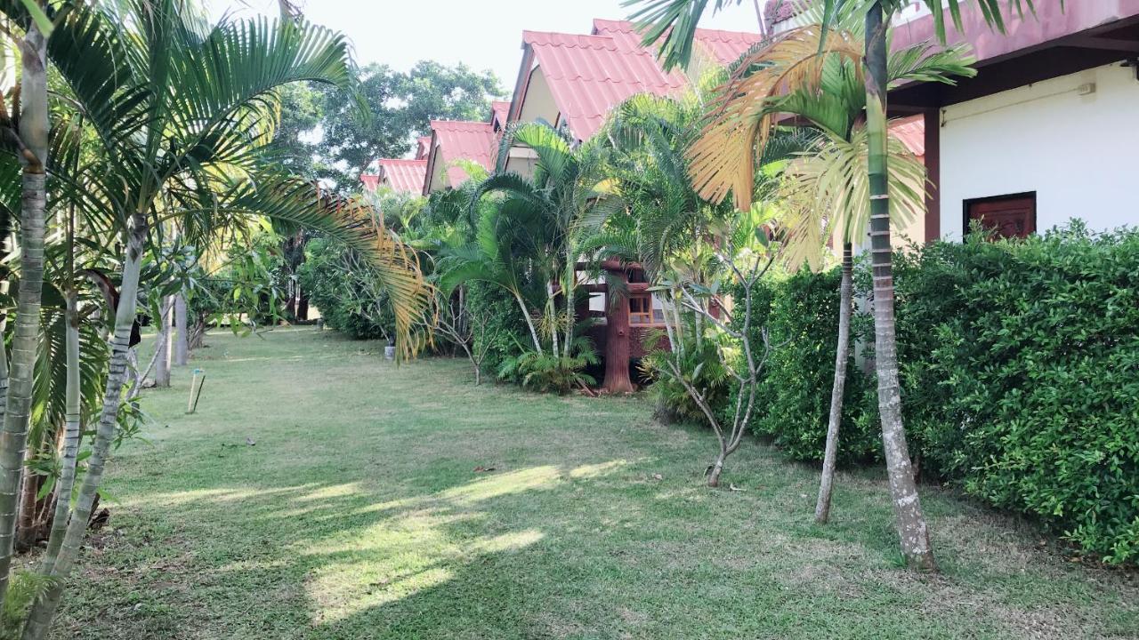 Lanta School Beach Resort Koh Lanta Exterior photo